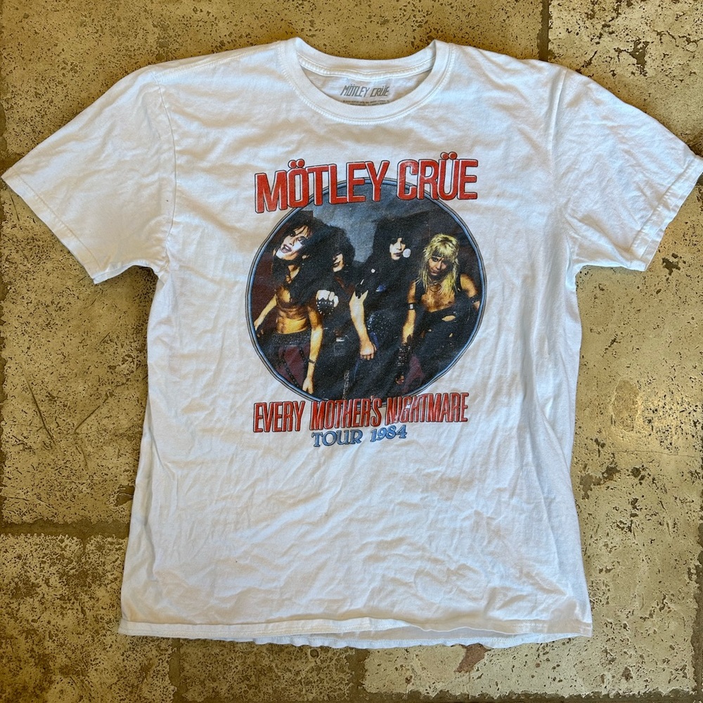 Motley Crue unisex adult short sleeved t shirt size large white